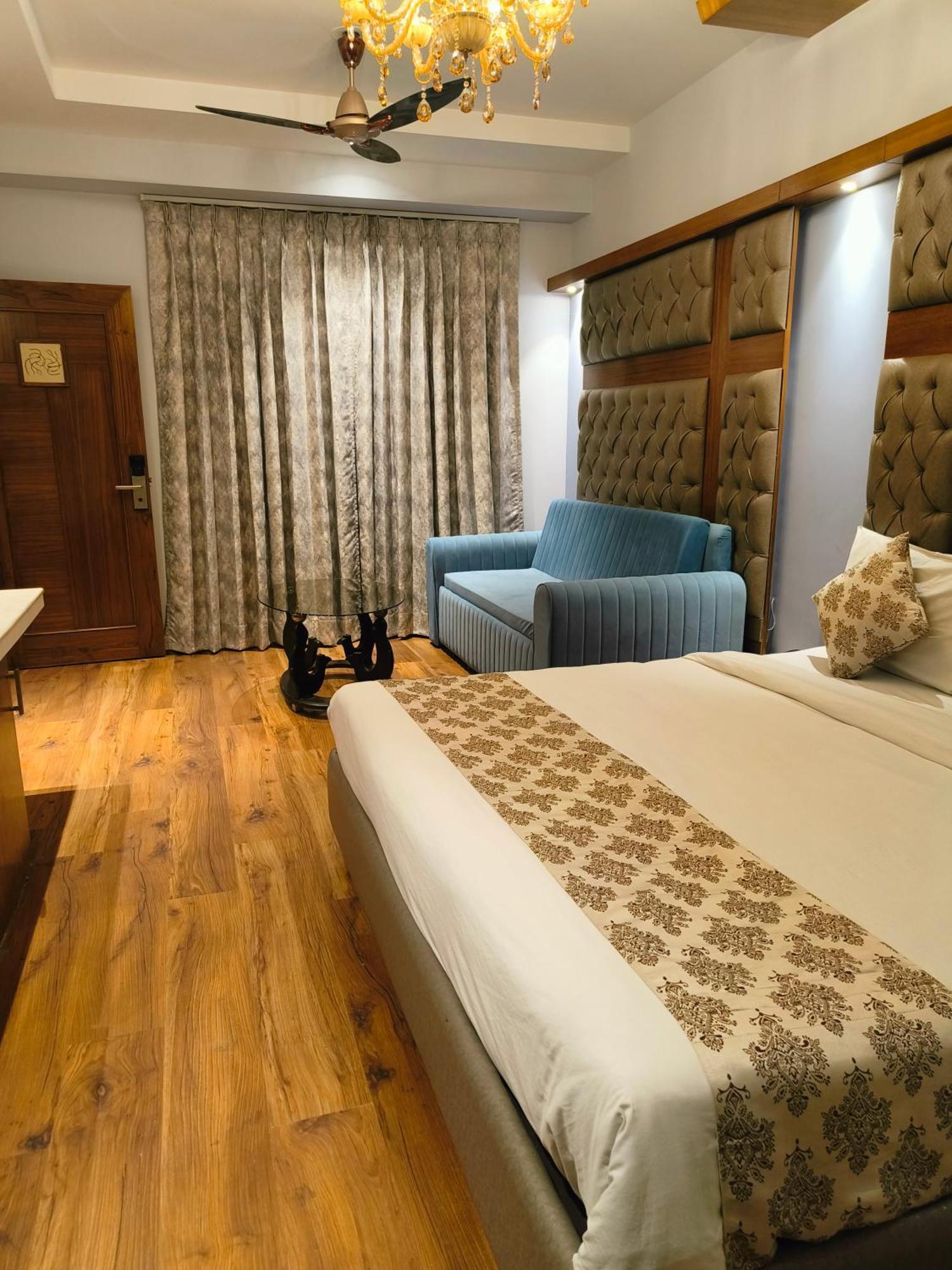Hotel The Pearl - Free Airport Pickup - Traveler'S Choice Award Winner For 2025 New Delhi Exterior photo