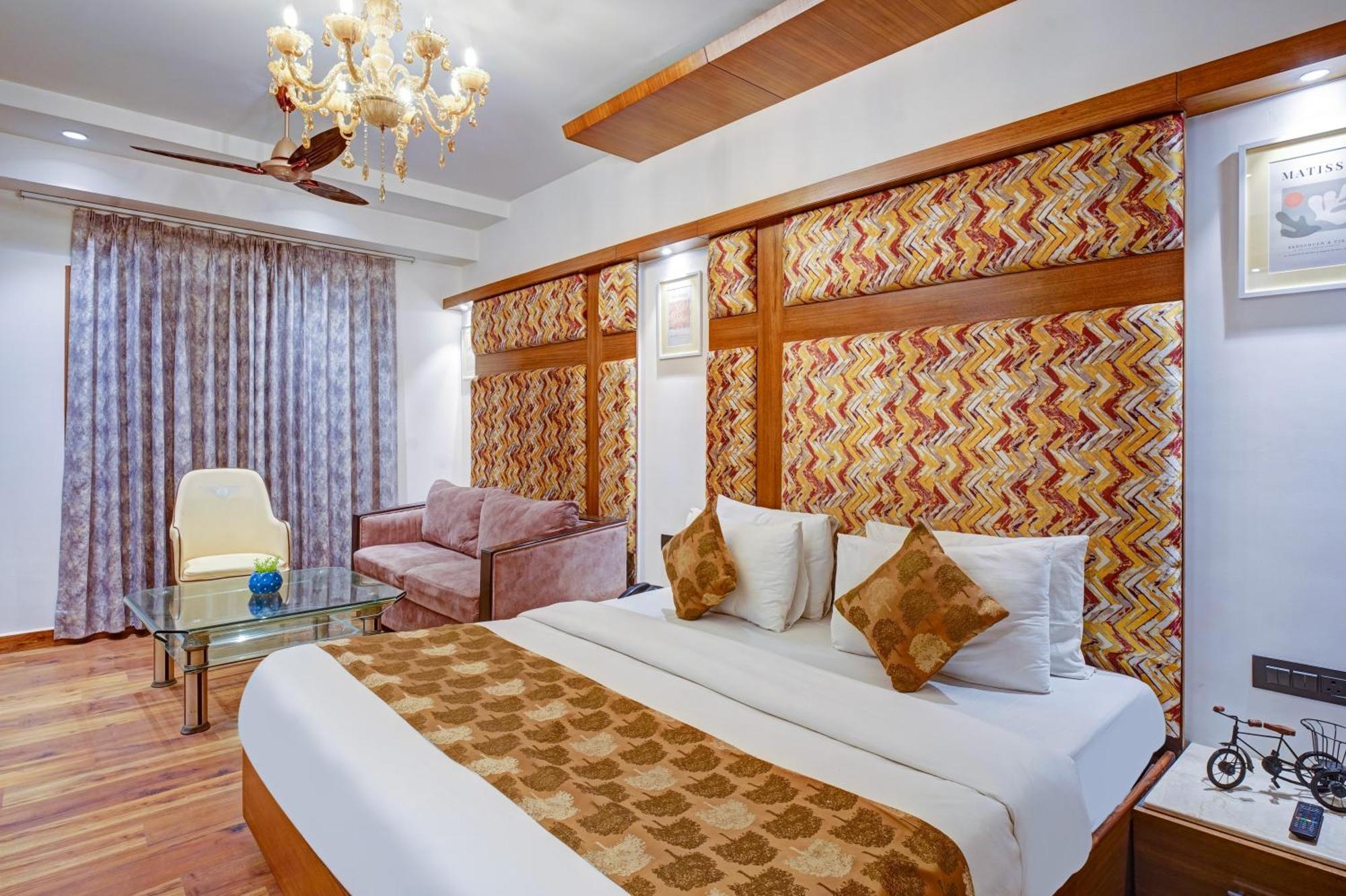 Hotel The Pearl - Free Airport Pickup - Traveler'S Choice Award Winner For 2025 New Delhi Exterior photo