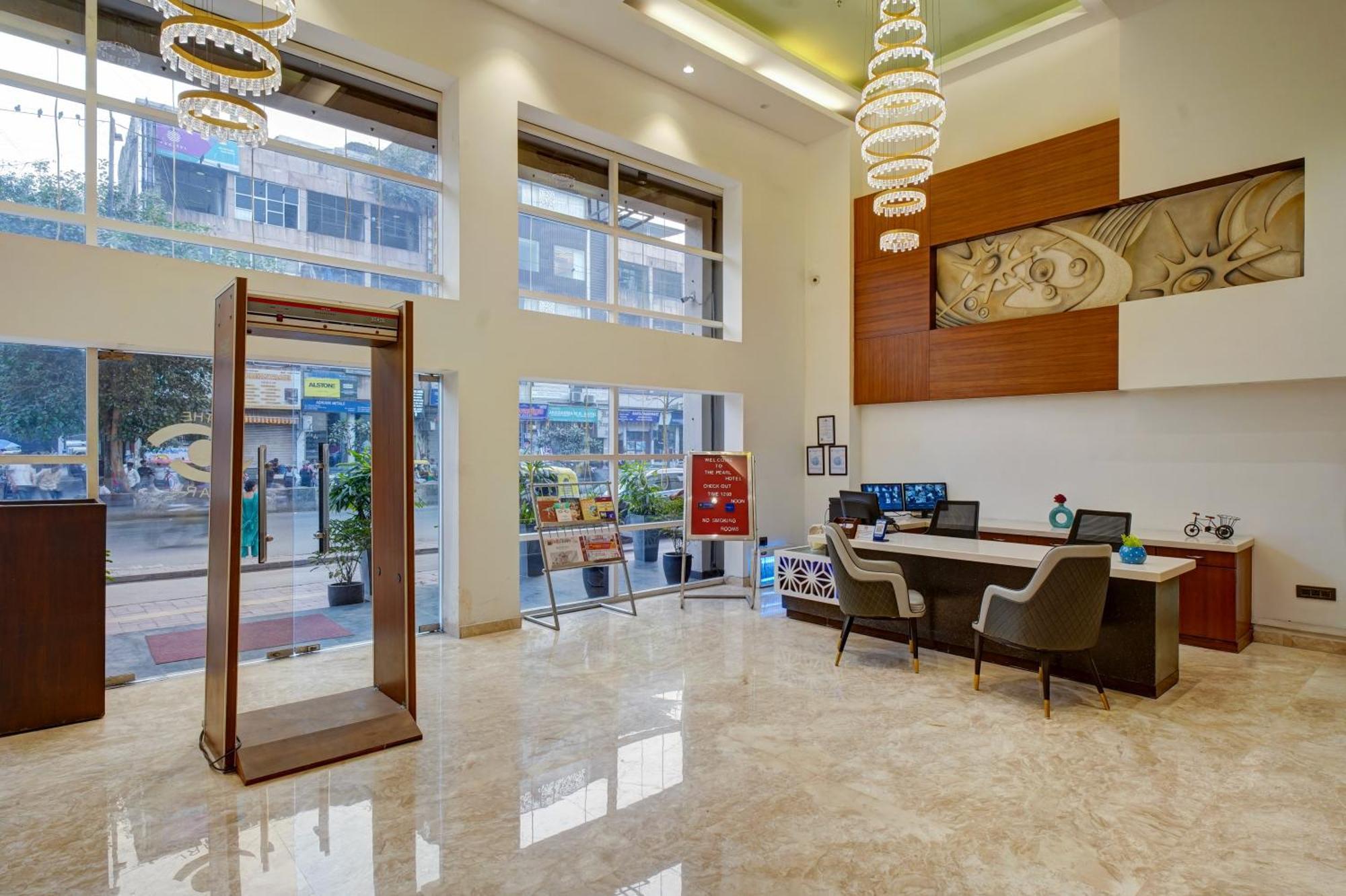 Hotel The Pearl - Free Airport Pickup - Traveler'S Choice Award Winner For 2025 New Delhi Exterior photo
