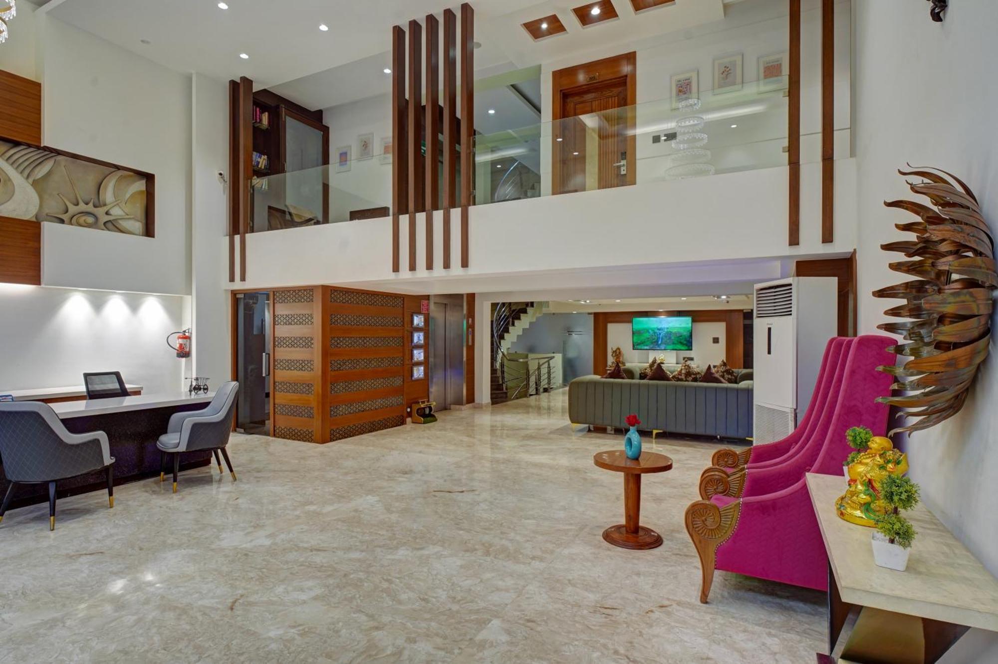 Hotel The Pearl - Free Airport Pickup - Traveler'S Choice Award Winner For 2025 New Delhi Exterior photo