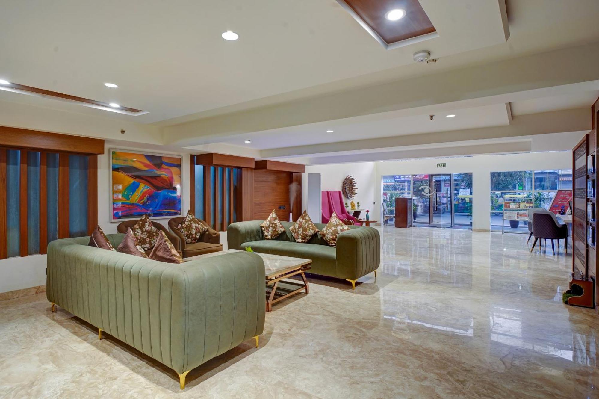 Hotel The Pearl - Free Airport Pickup - Traveler'S Choice Award Winner For 2025 New Delhi Exterior photo